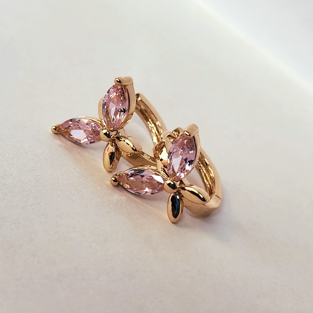 🆕️ 18k gold plated Butterfly earrings huggies